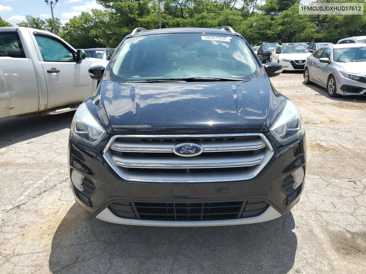 1FMCU0JDXHUD17612 2017 Ford Escape Titanium