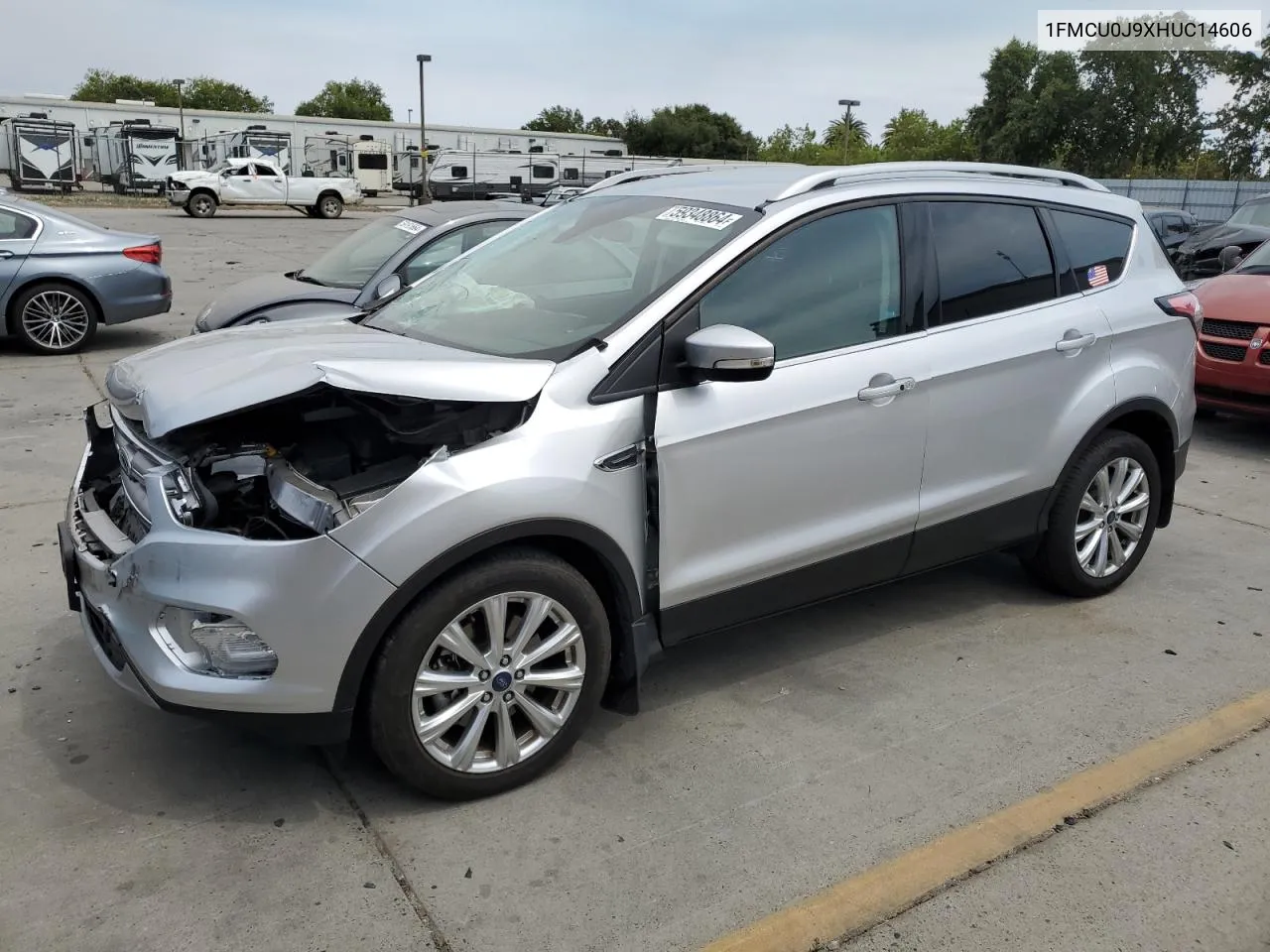 1FMCU0J9XHUC14606 2017 Ford Escape Titanium