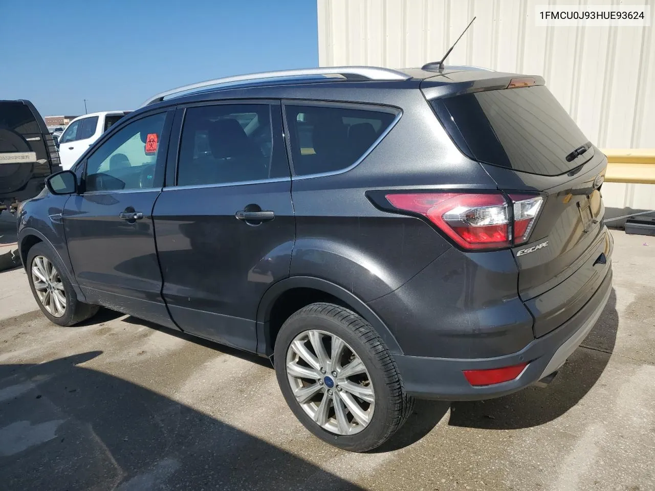 1FMCU0J93HUE93624 2017 Ford Escape Titanium