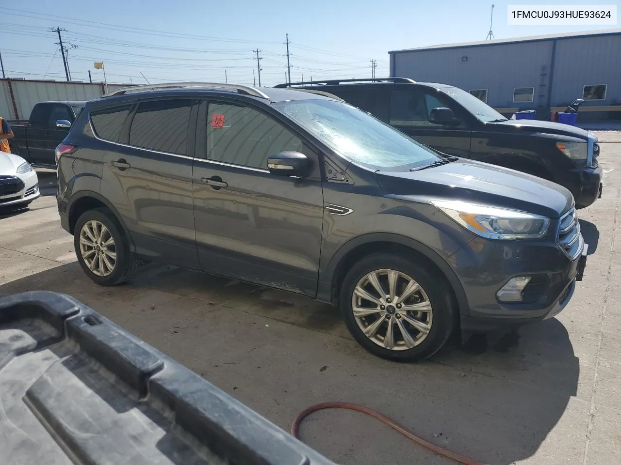 1FMCU0J93HUE93624 2017 Ford Escape Titanium