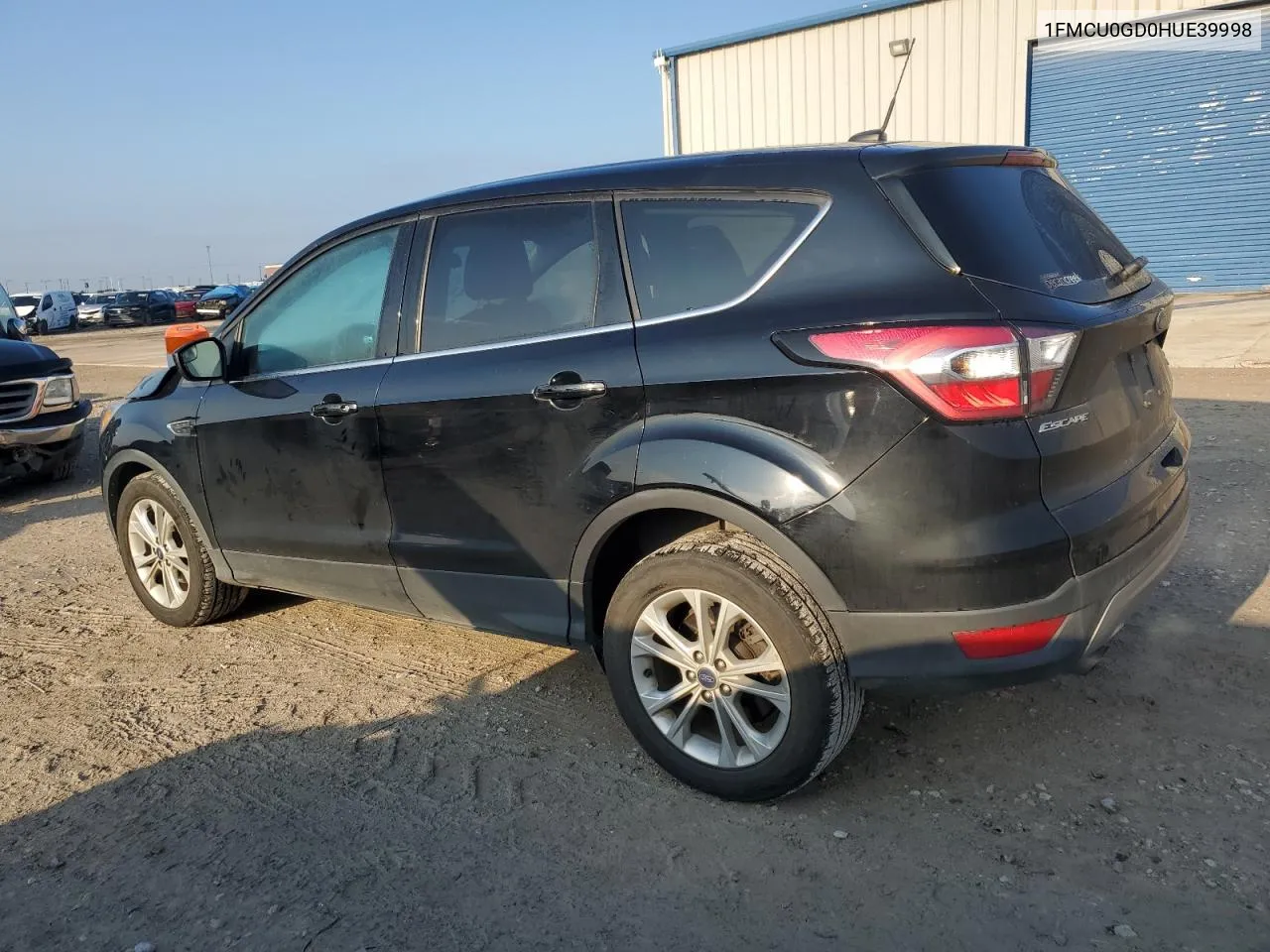 1FMCU0GD0HUE39998 2017 Ford Escape Se