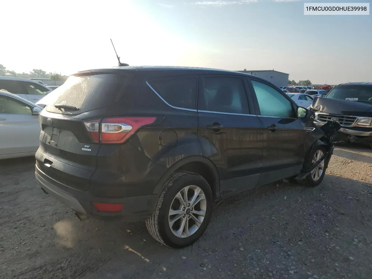 1FMCU0GD0HUE39998 2017 Ford Escape Se