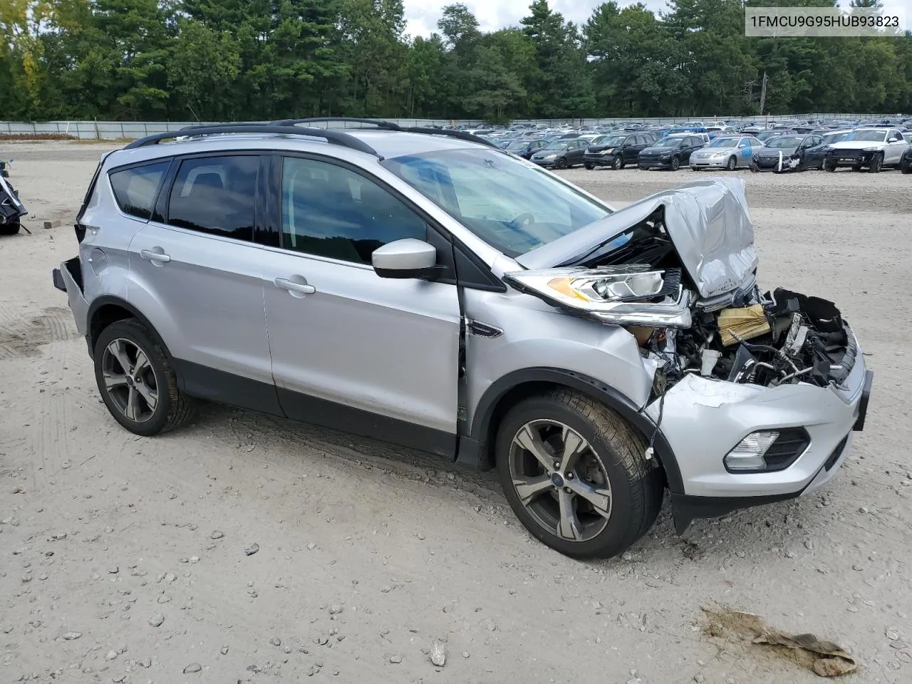 2017 Ford Escape Se VIN: 1FMCU9G95HUB93823 Lot: 70401454