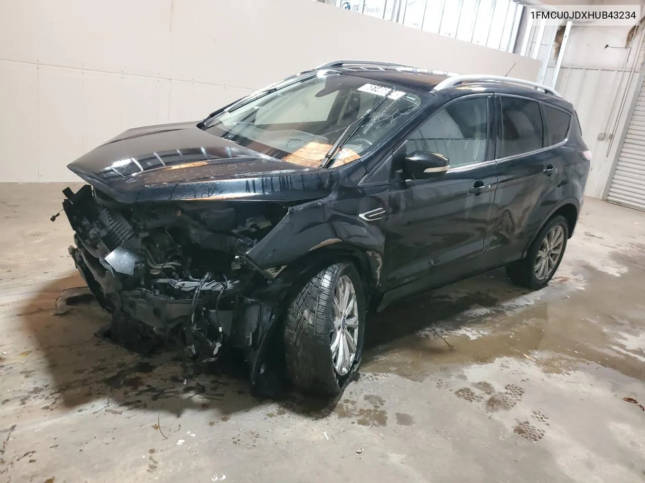 1FMCU0JDXHUB43234 2017 Ford Escape Titanium