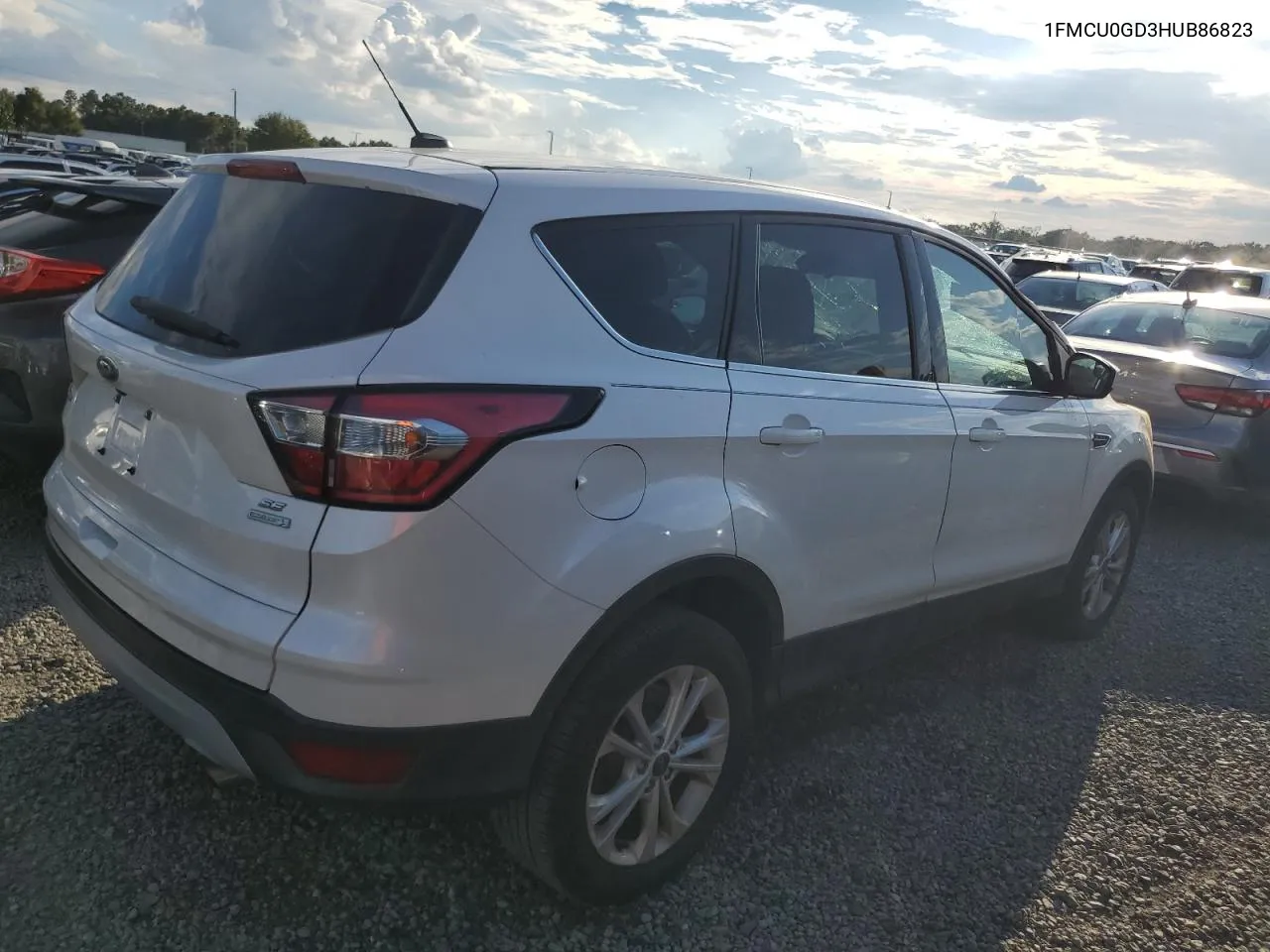 2017 Ford Escape Se VIN: 1FMCU0GD3HUB86823 Lot: 73838714