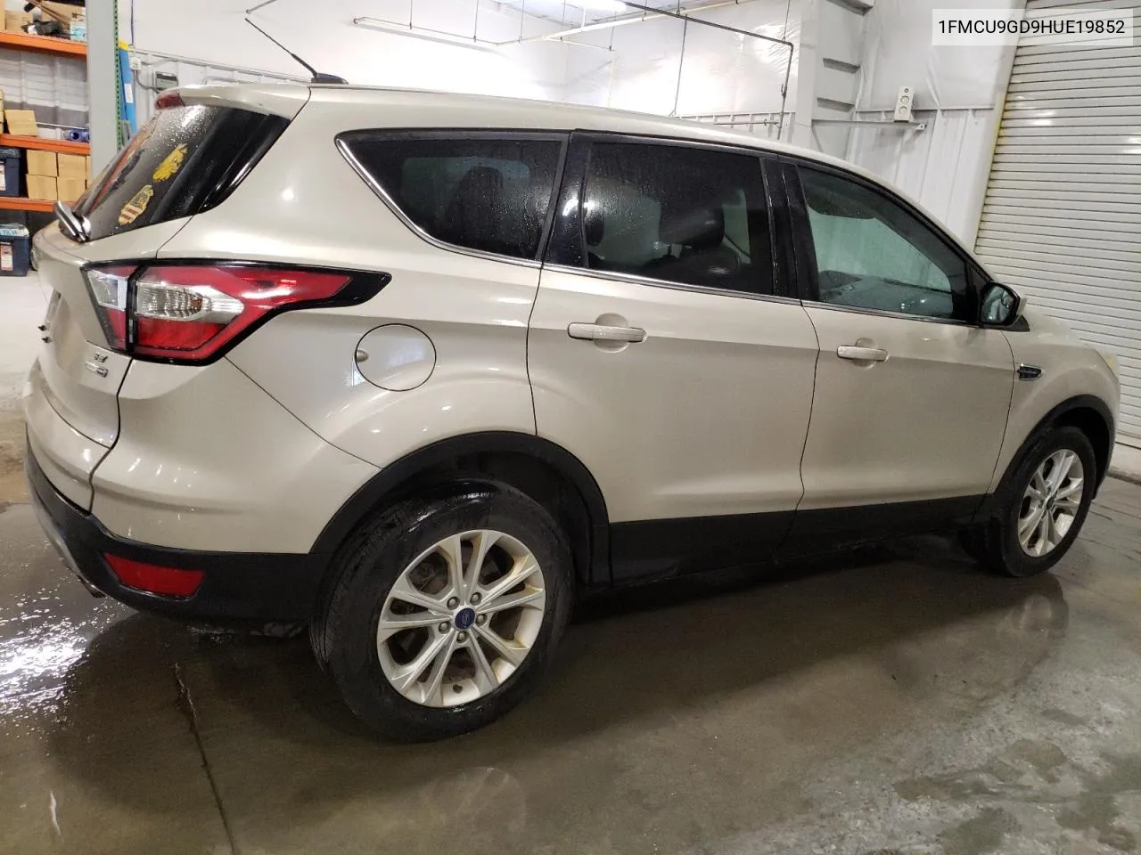 2017 Ford Escape Se VIN: 1FMCU9GD9HUE19852 Lot: 75004724