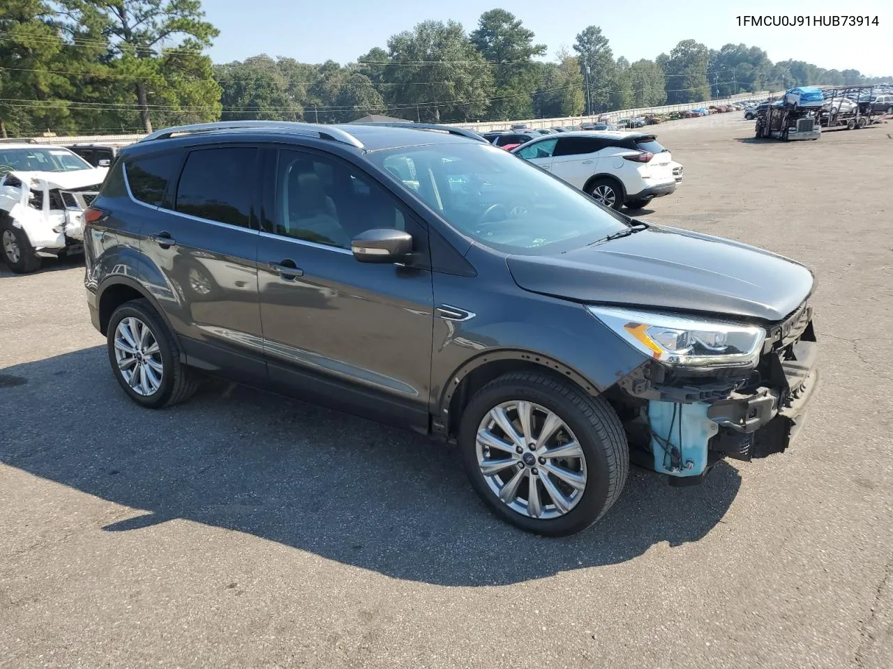 1FMCU0J91HUB73914 2017 Ford Escape Titanium