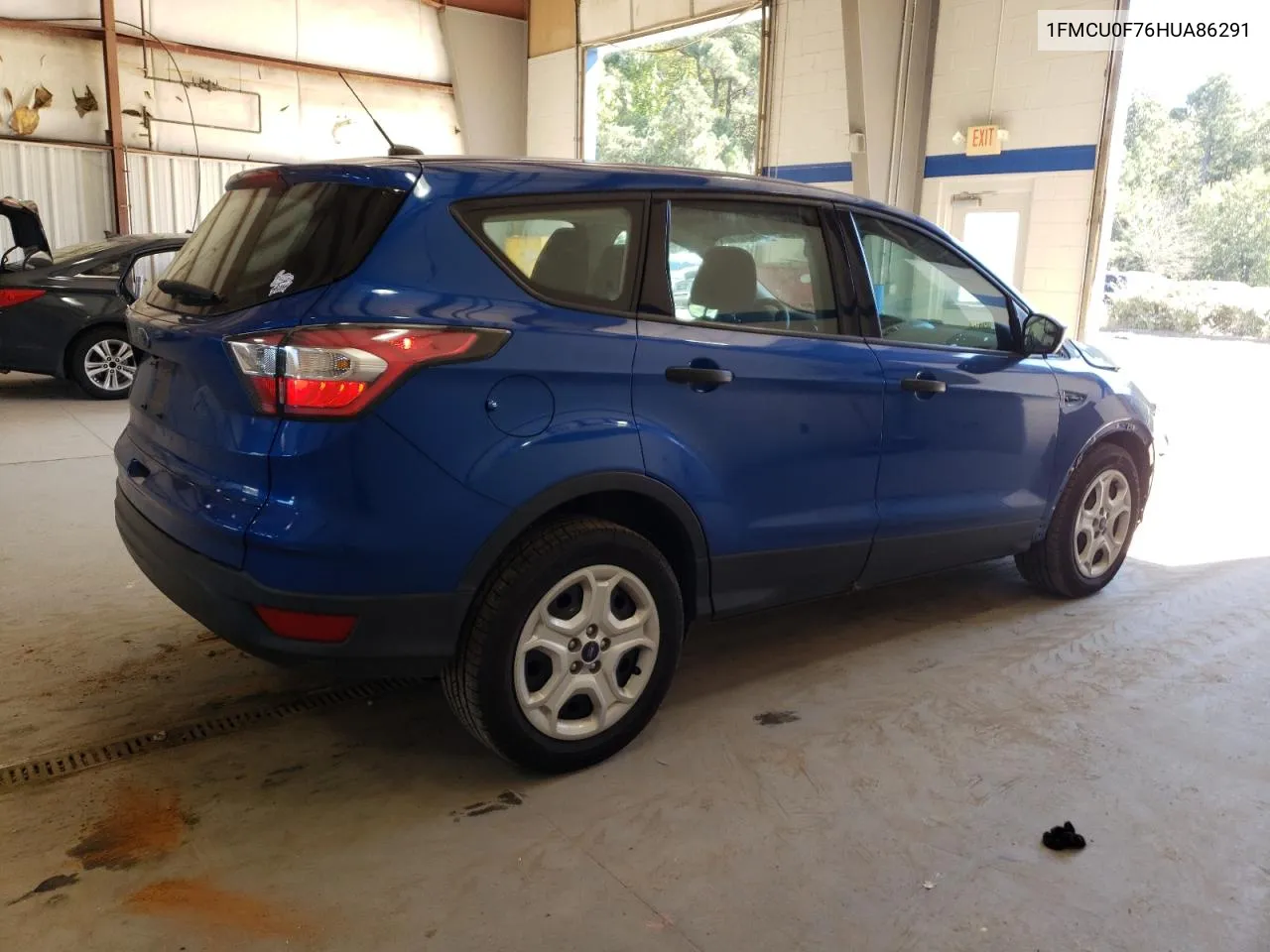 2017 Ford Escape S VIN: 1FMCU0F76HUA86291 Lot: 75401334