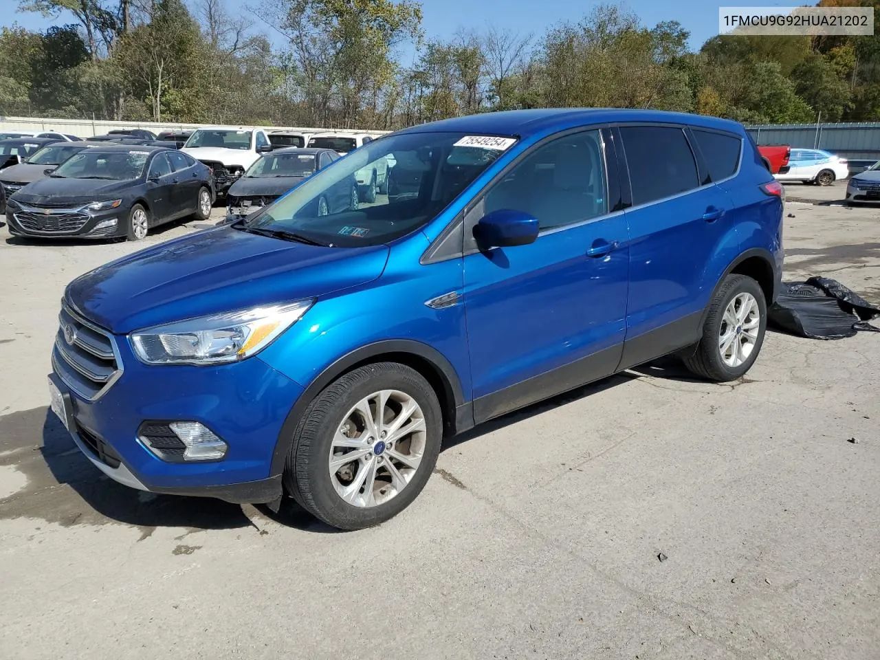 1FMCU9G92HUA21202 2017 Ford Escape Se