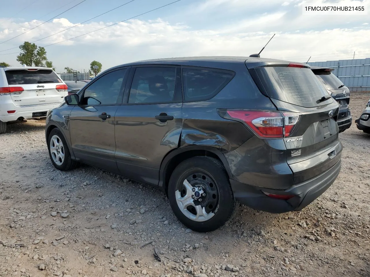 2017 Ford Escape S VIN: 1FMCU0F70HUB21455 Lot: 75627024