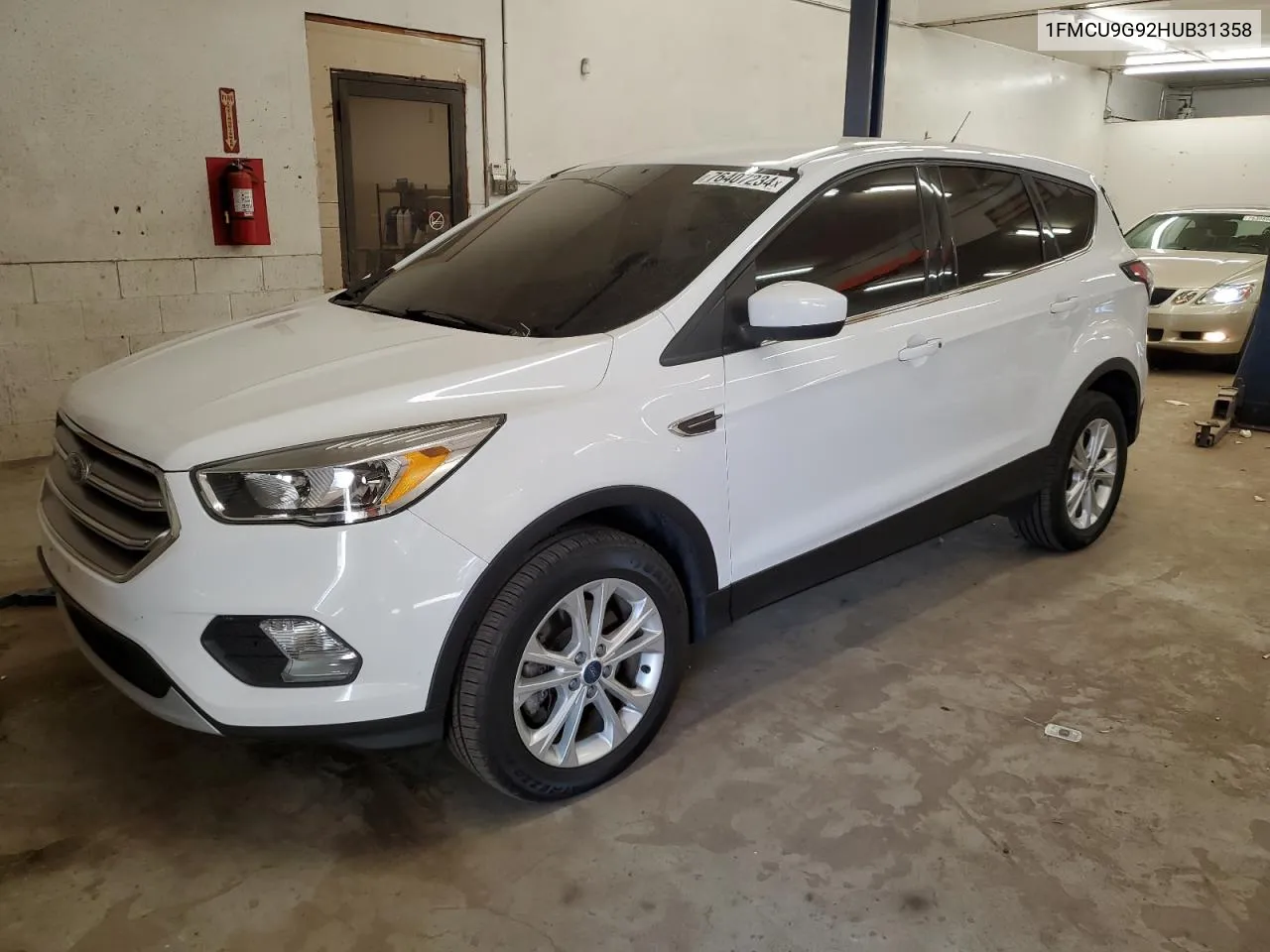 2017 Ford Escape Se VIN: 1FMCU9G92HUB31358 Lot: 76407234