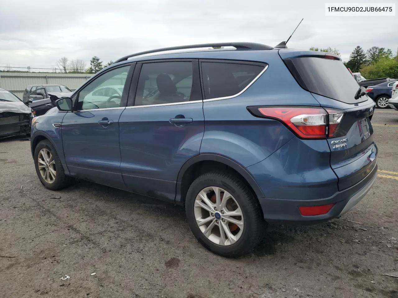 1FMCU9GD2JUB66475 2018 Ford Escape Se