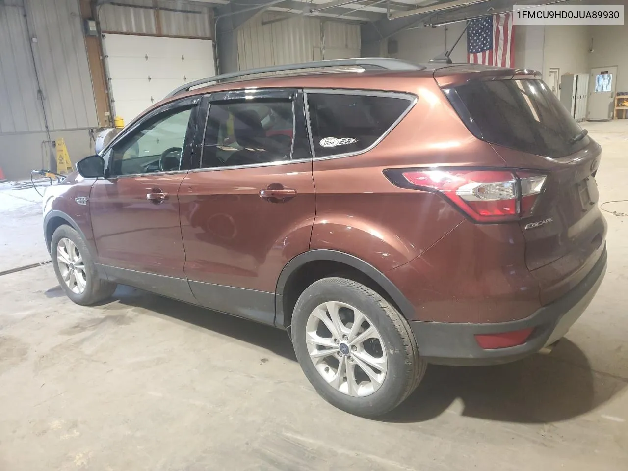 1FMCU9HD0JUA89930 2018 Ford Escape Sel