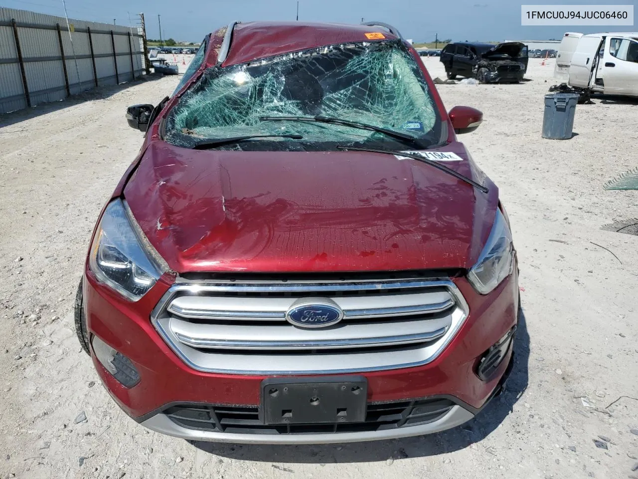 1FMCU0J94JUC06460 2018 Ford Escape Titanium