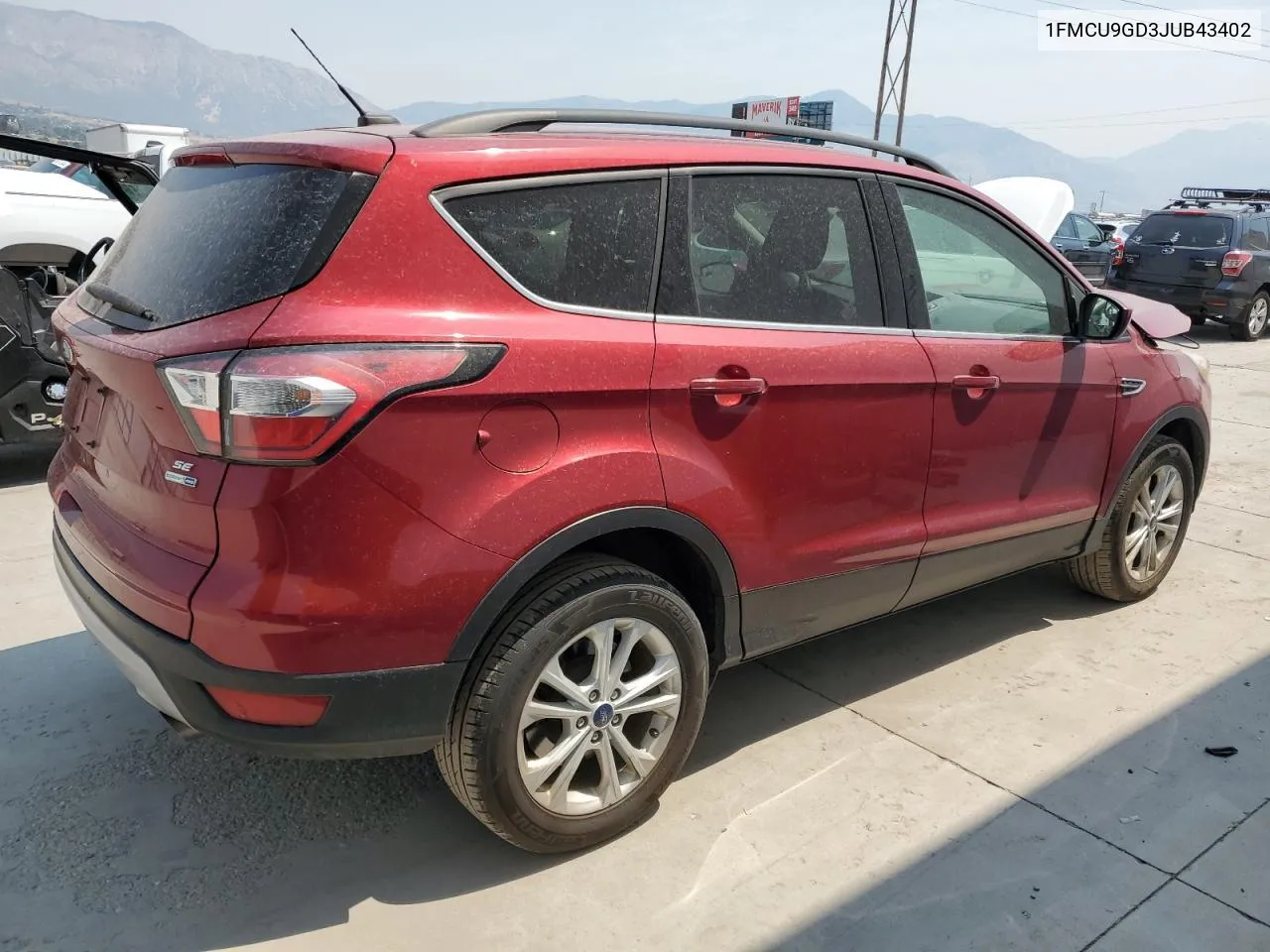 1FMCU9GD3JUB43402 2018 Ford Escape Se