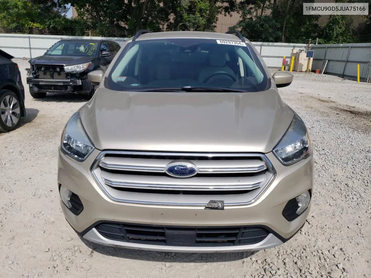 1FMCU9GD5JUA75166 2018 Ford Escape Se