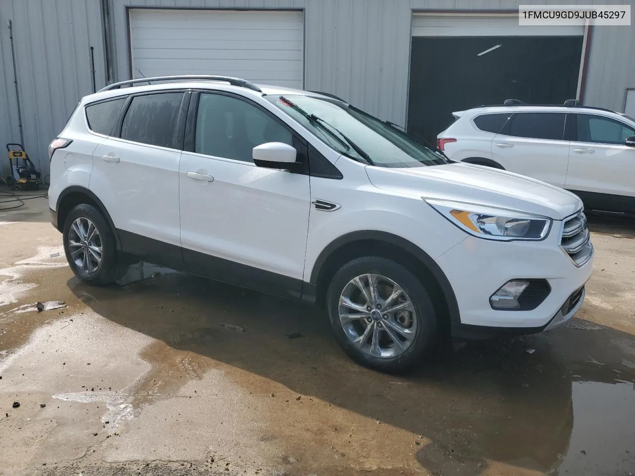 2018 Ford Escape Se VIN: 1FMCU9GD9JUB45297 Lot: 69821354