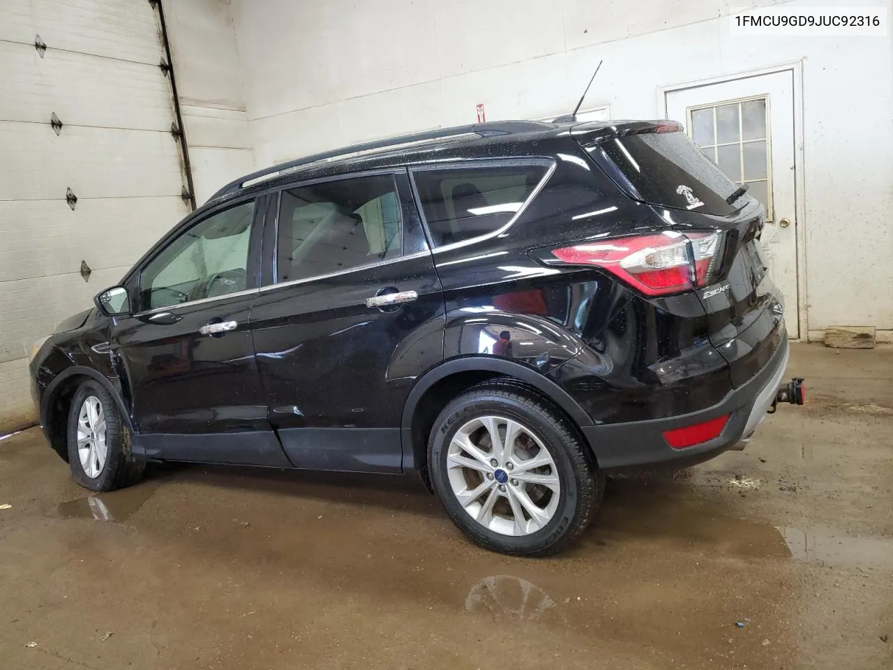 1FMCU9GD9JUC92316 2018 Ford Escape Se