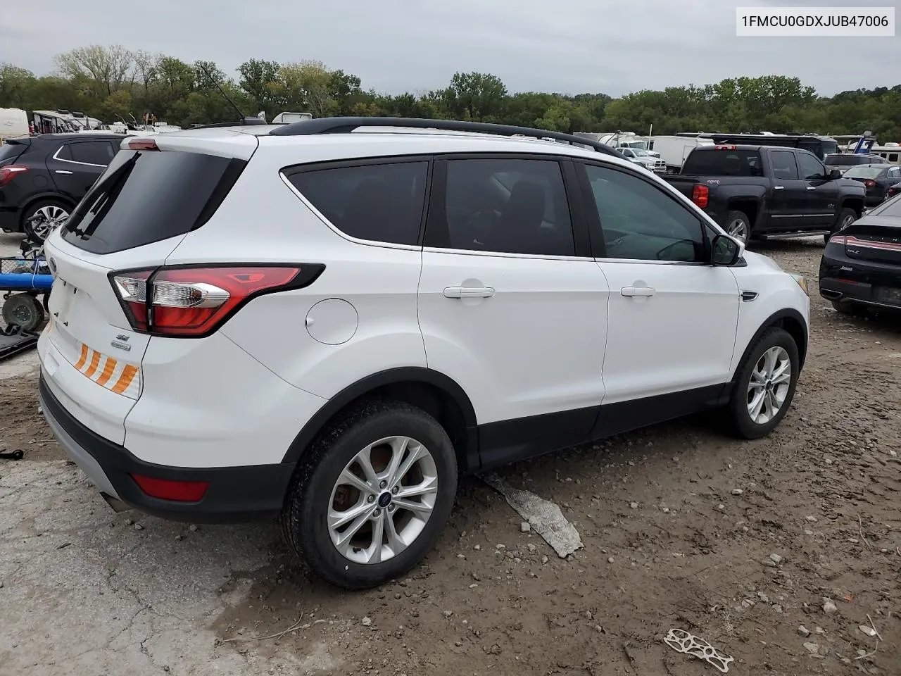 1FMCU0GDXJUB47006 2018 Ford Escape Se