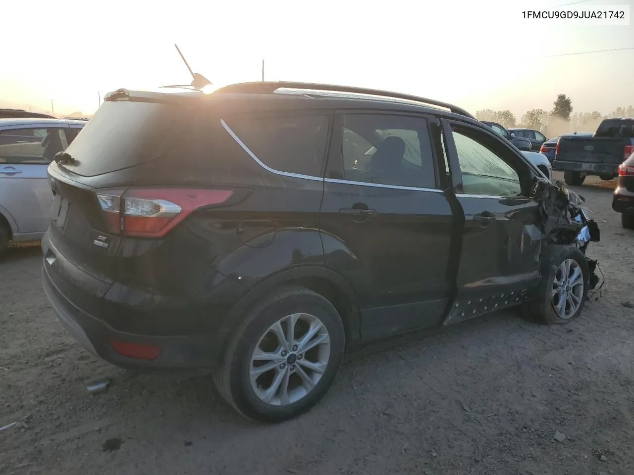 1FMCU9GD9JUA21742 2018 Ford Escape Se