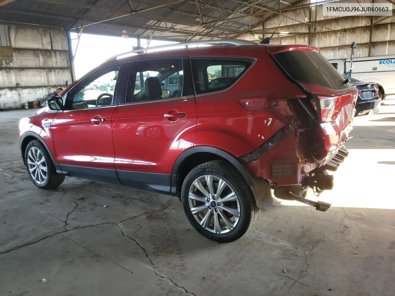 1FMCU0J96JUB60663 2018 Ford Escape Titanium