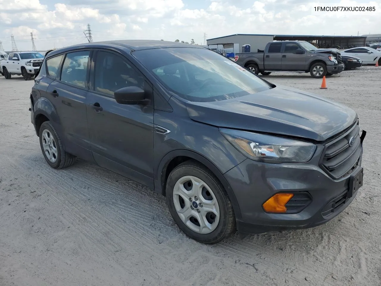 2019 Ford Escape S VIN: 1FMCU0F7XKUC02485 Lot: 72087924