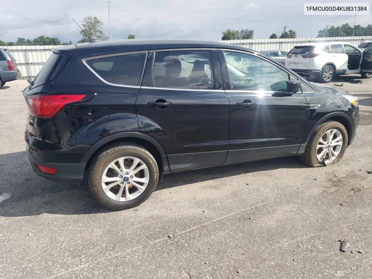 1FMCU0GD4KUB31384 2019 Ford Escape Se