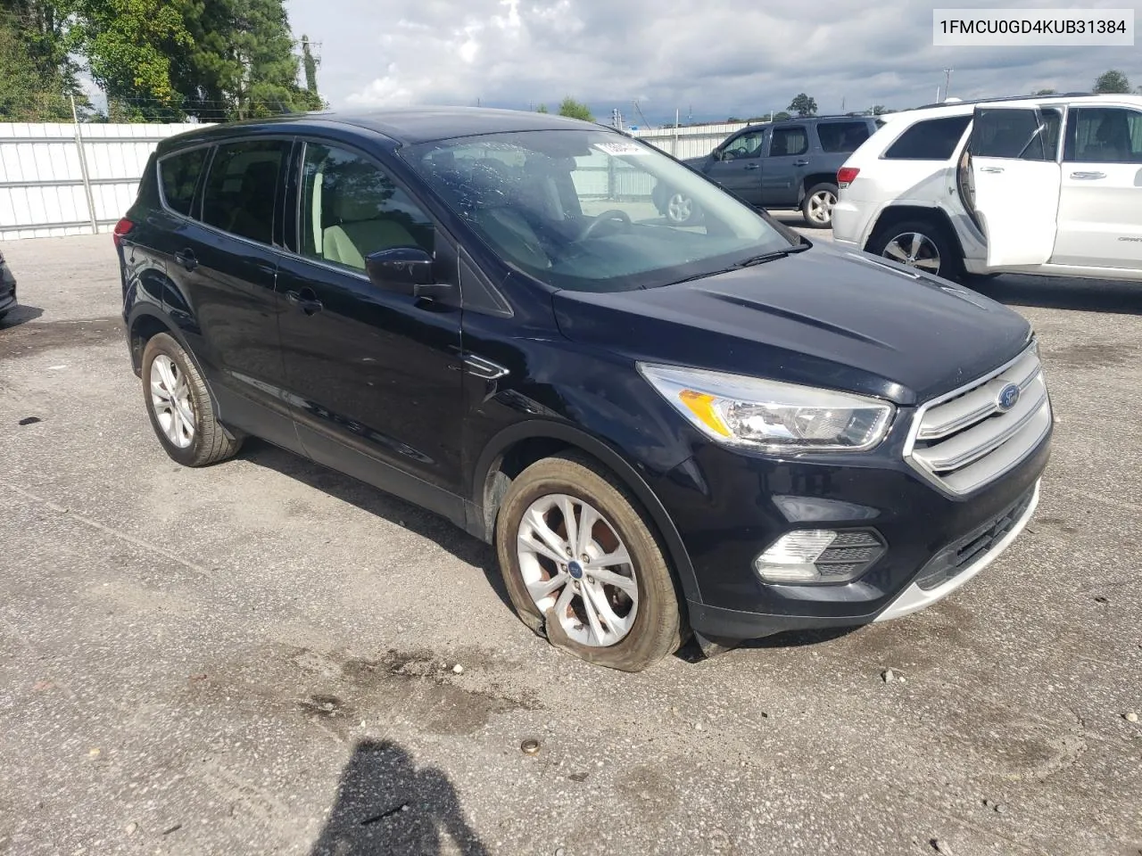 1FMCU0GD4KUB31384 2019 Ford Escape Se