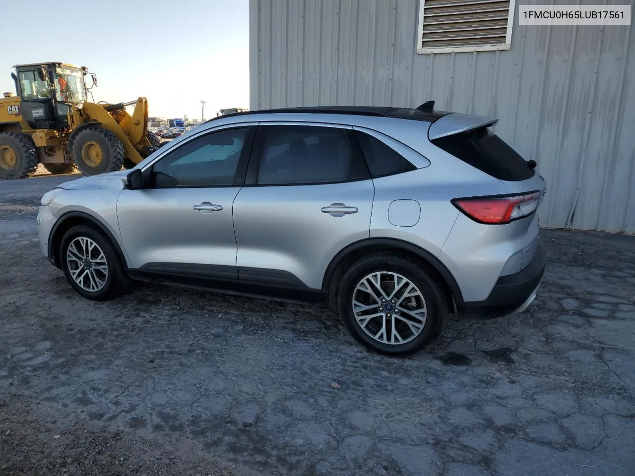 2020 Ford Escape Sel VIN: 1FMCU0H65LUB17561 Lot: 77417254