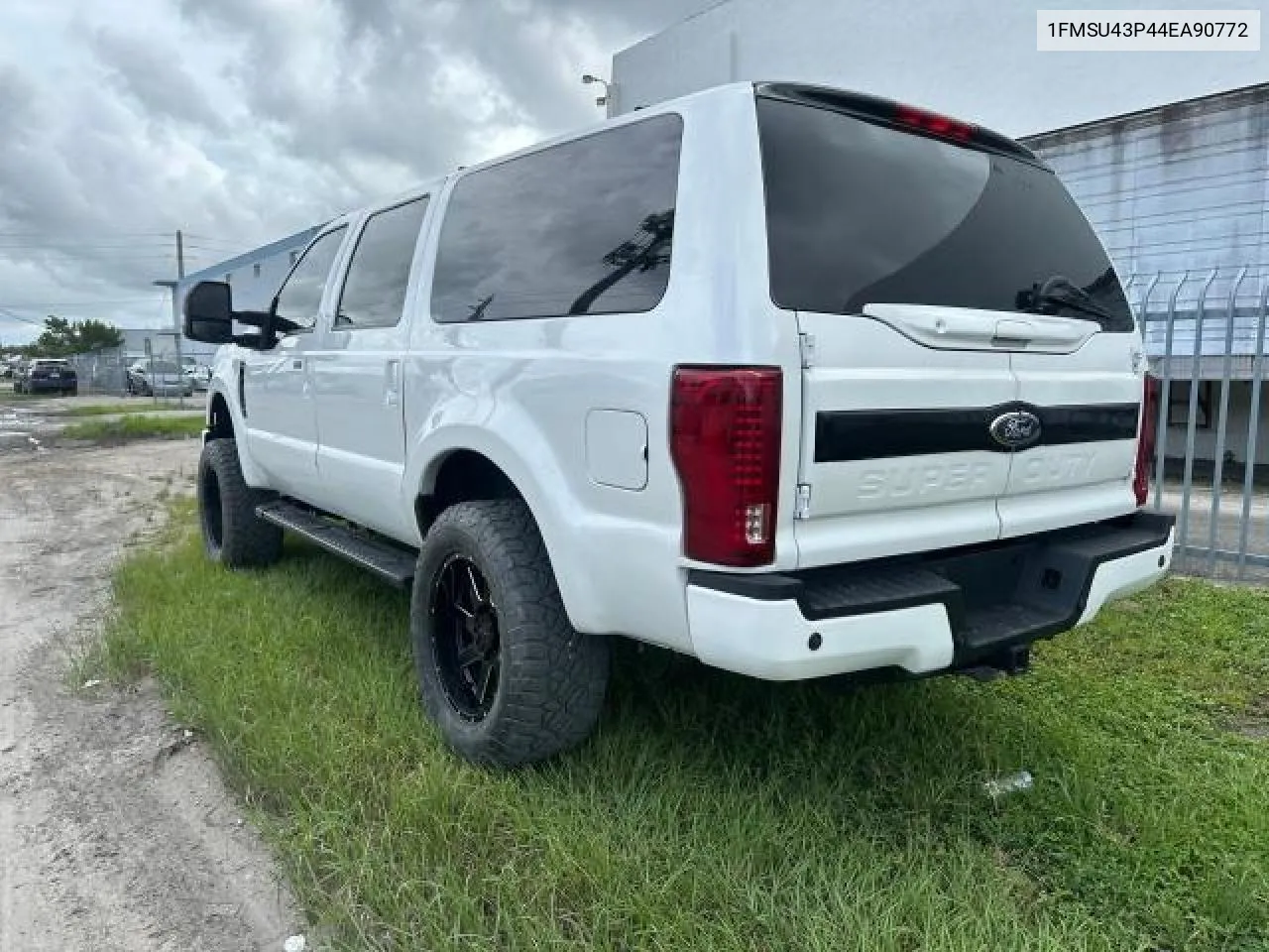 2004 Ford Excursion Limited VIN: 1FMSU43P44EA90772 Lot: 75058414