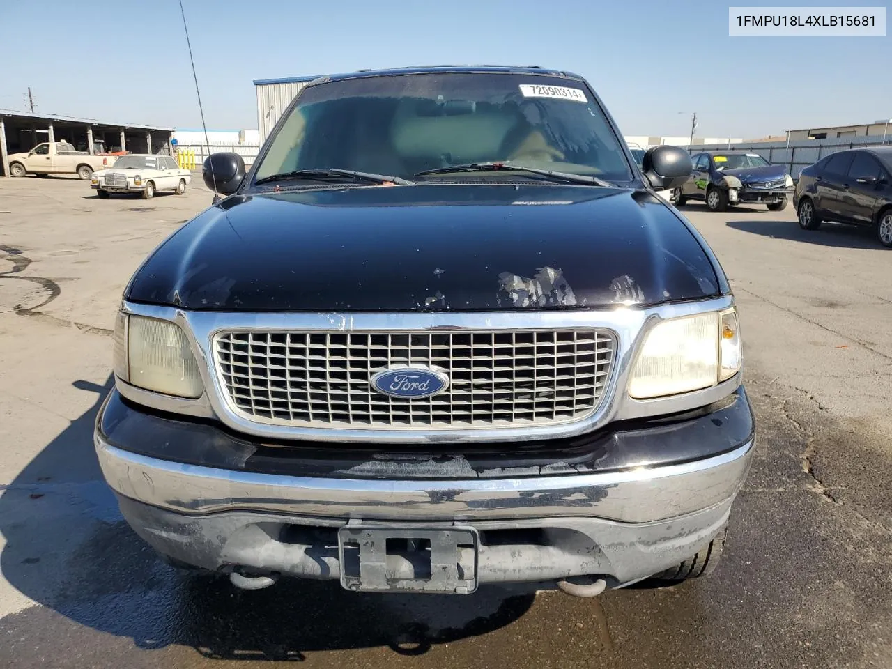 1999 Ford Expedition VIN: 1FMPU18L4XLB15681 Lot: 72090314