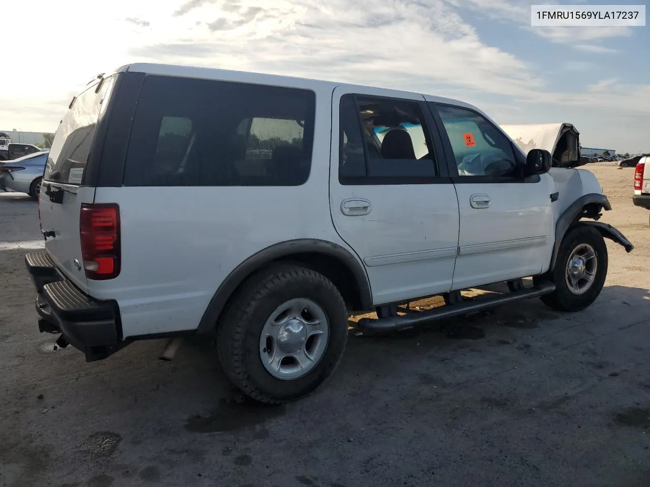 1FMRU1569YLA17237 2000 Ford Expedition Xlt