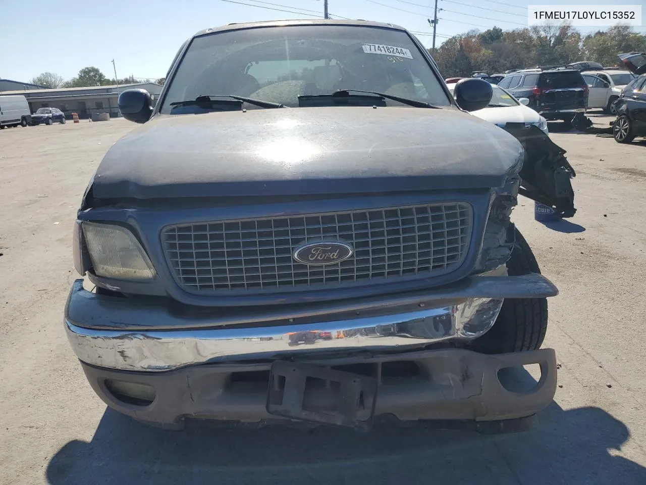 2000 Ford Expedition Eddie Bauer VIN: 1FMEU17L0YLC15352 Lot: 77418244