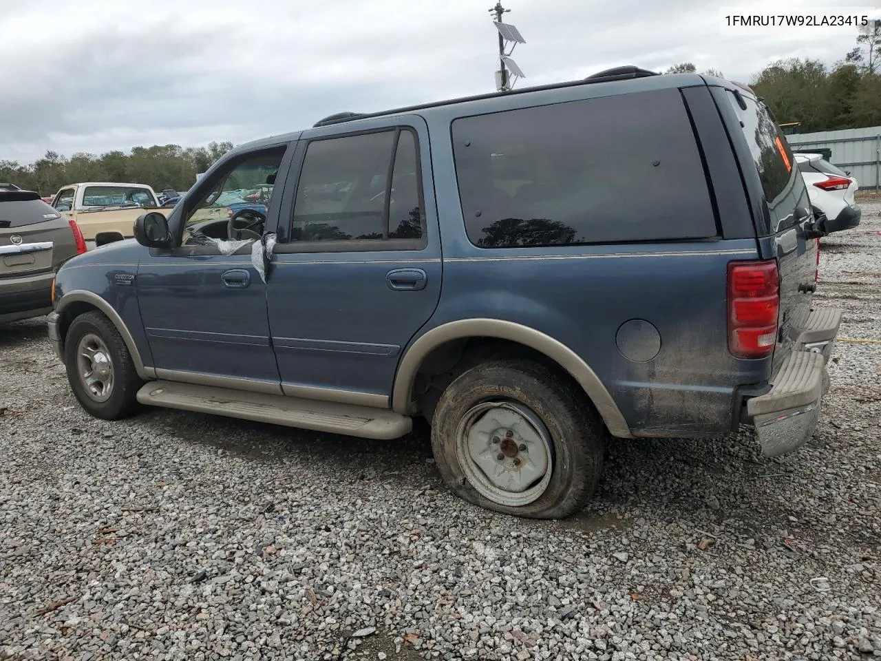 2002 Ford Expedition Eddie Bauer VIN: 1FMRU17W92LA23415 Lot: 79519044