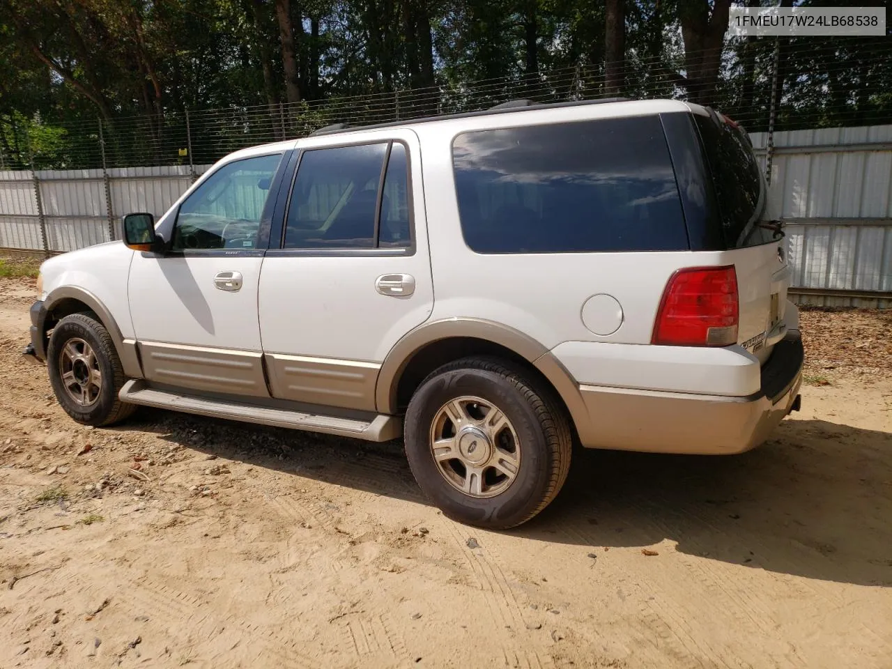 2004 Ford Expedition Eddie Bauer VIN: 1FMEU17W24LB68538 Lot: 70281524