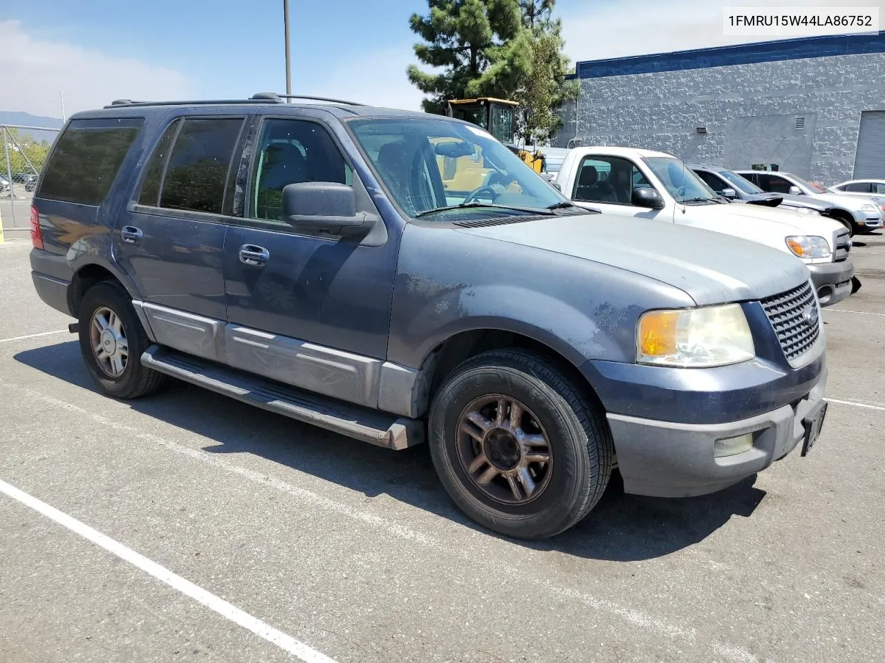 2004 Ford Expedition Xlt VIN: 1FMRU15W44LA86752 Lot: 70907694