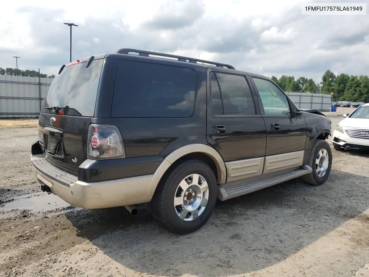 2005 Ford Expedition Eddie Bauer VIN: 1FMFU17575LA61949 Lot: 67240984