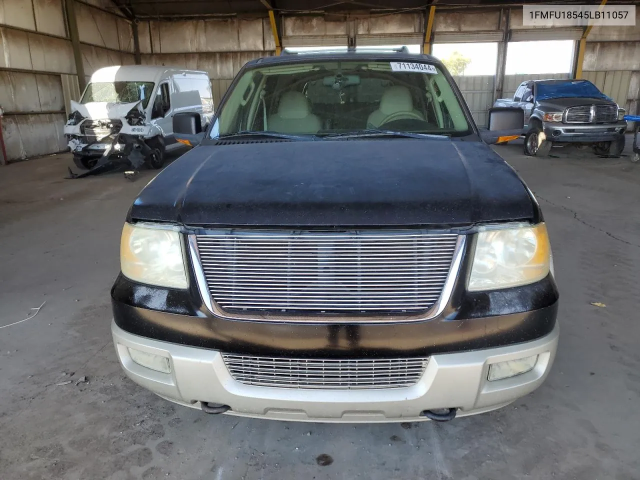 1FMFU18545LB11057 2005 Ford Expedition Eddie Bauer