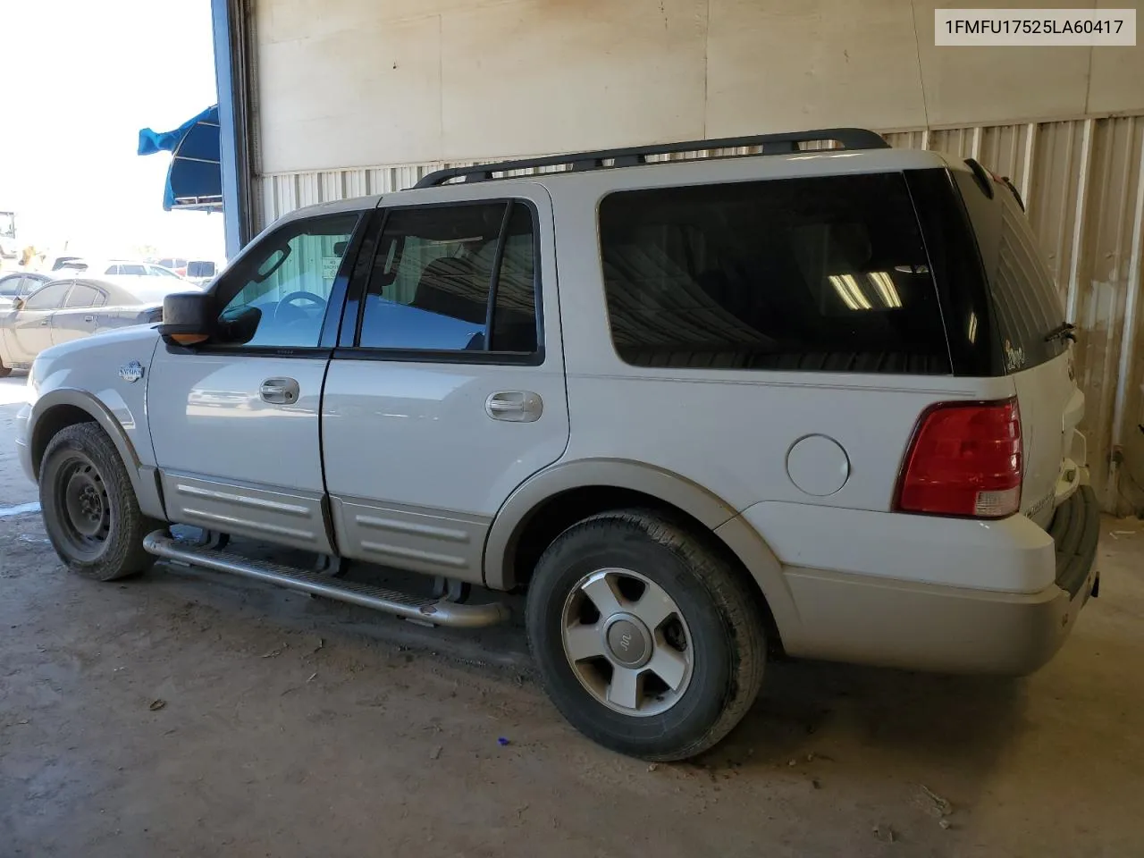 1FMFU17525LA60417 2005 Ford Expedition Eddie Bauer