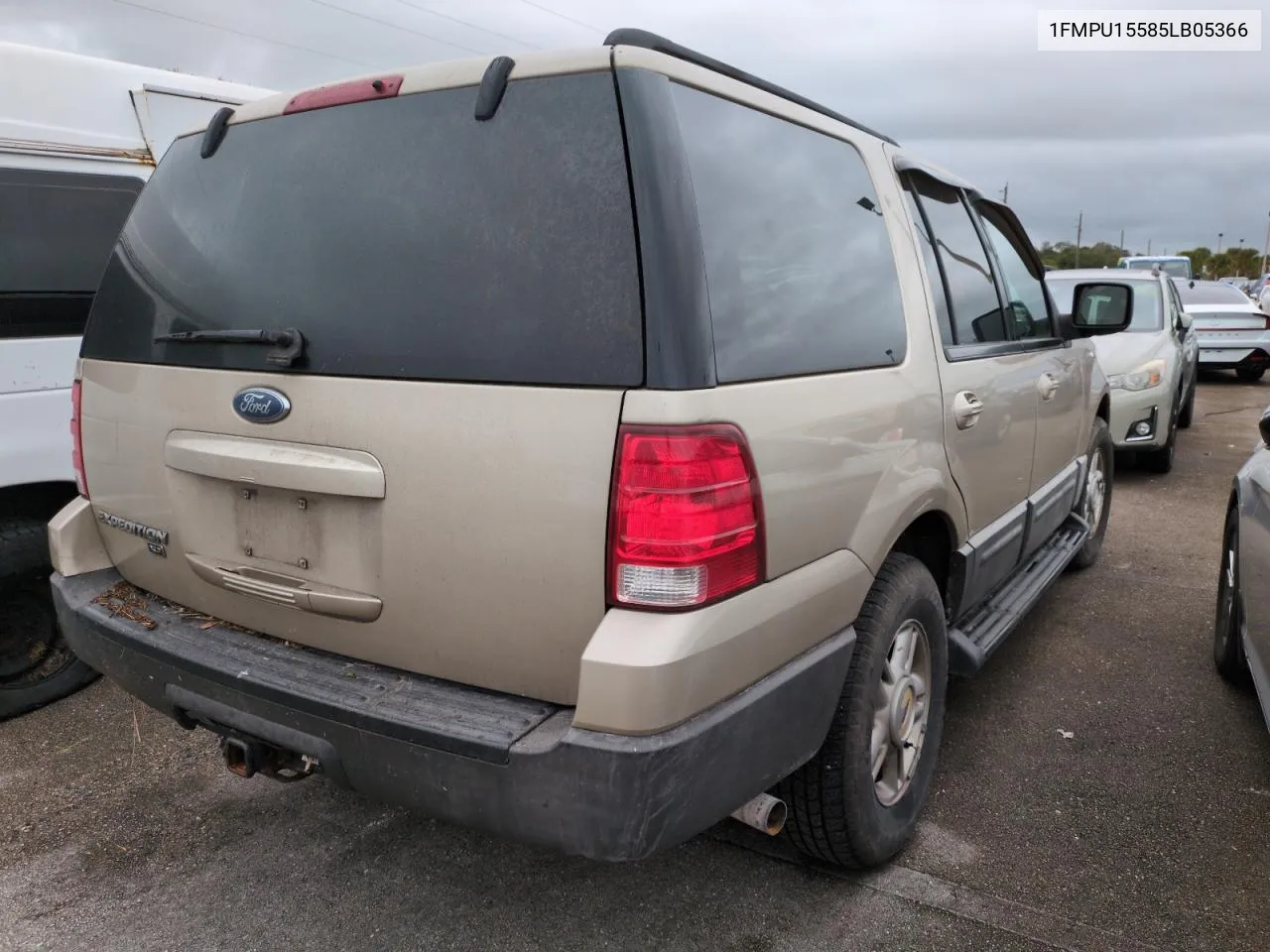 2005 Ford Expedition Xlt VIN: 1FMPU15585LB05366 Lot: 74073254