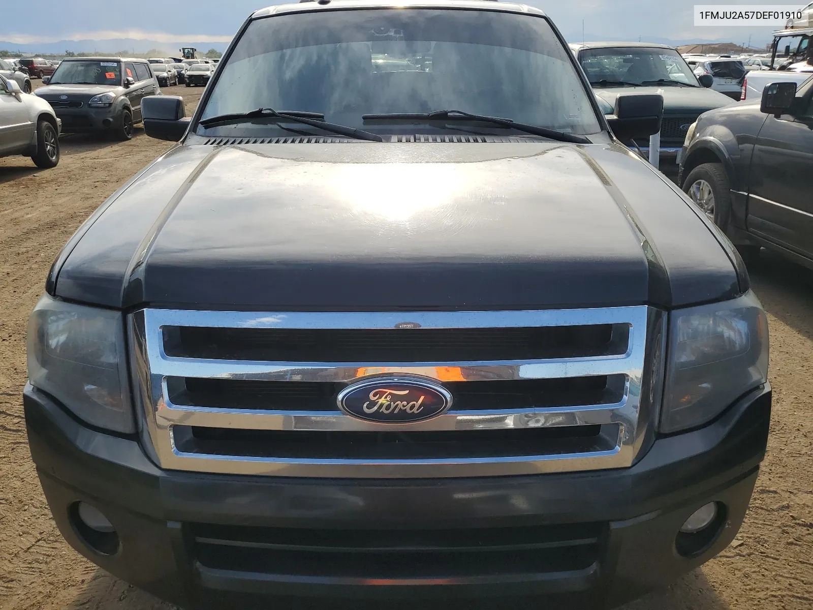 2013 Ford Expedition Limited VIN: 1FMJU2A57DEF01910 Lot: 62903854