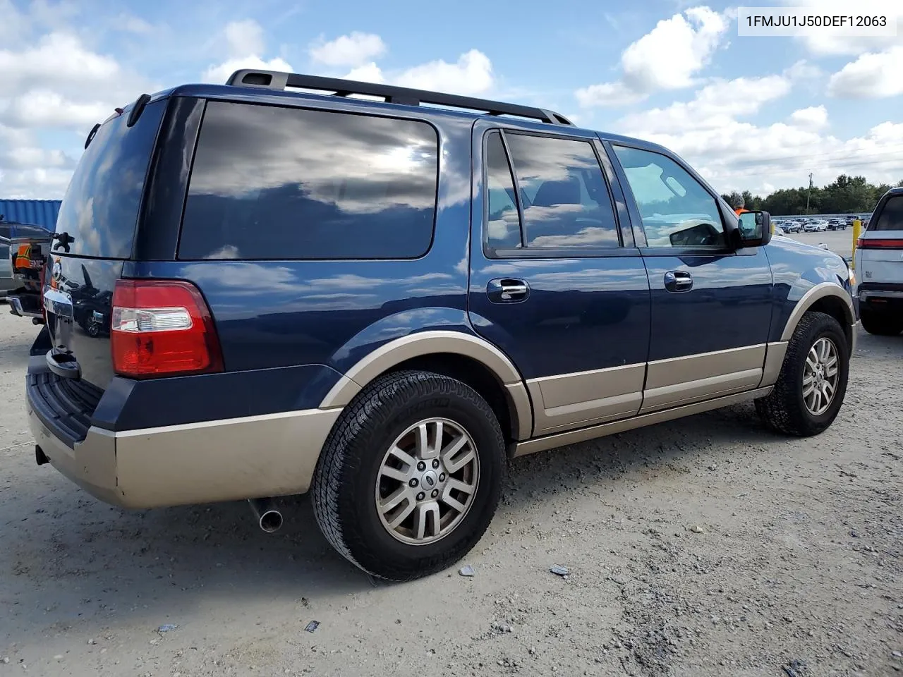 2013 Ford Expedition Xlt VIN: 1FMJU1J50DEF12063 Lot: 74137644