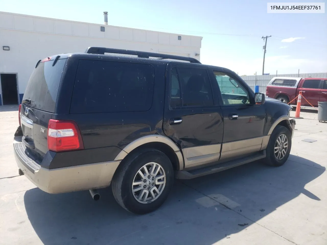 2014 Ford Expedition Xlt VIN: 1FMJU1J54EEF37761 Lot: 62674074