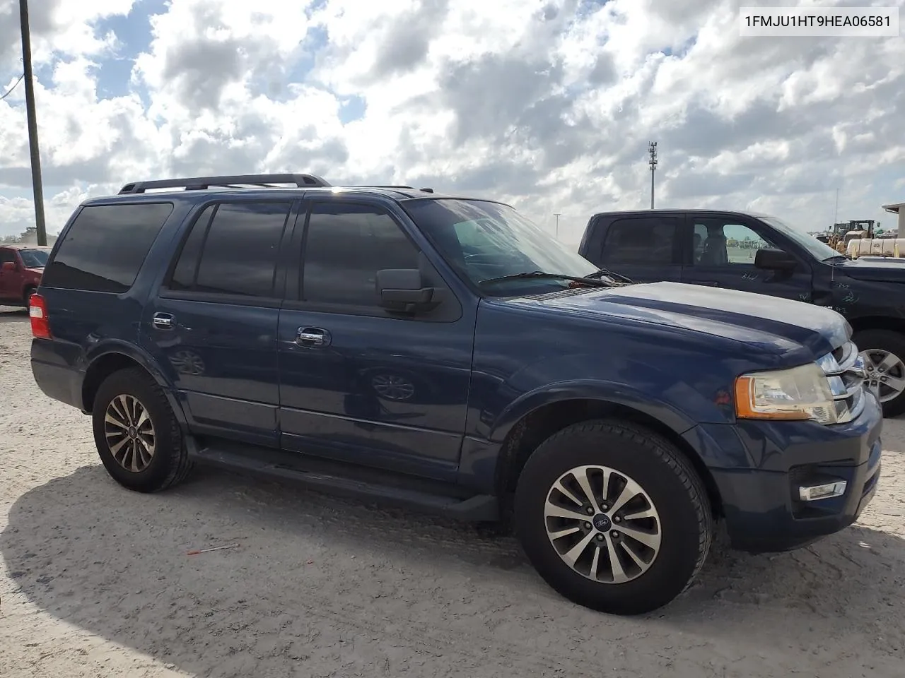 2017 Ford Expedition Xlt VIN: 1FMJU1HT9HEA06581 Lot: 78448504