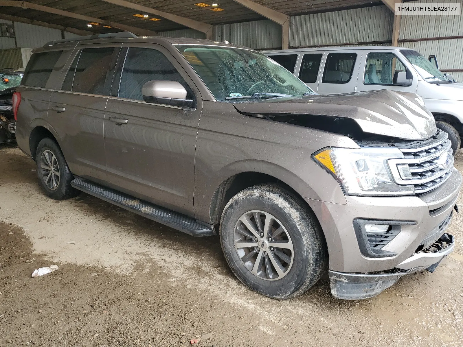 1FMJU1HT5JEA28177 2018 Ford Expedition Xlt