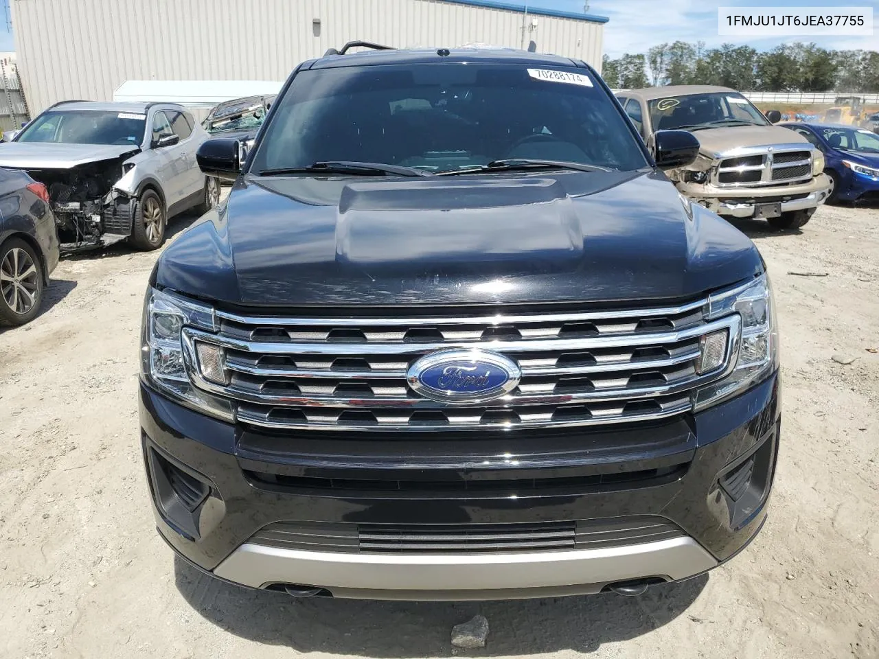 2018 Ford Expedition Xlt VIN: 1FMJU1JT6JEA37755 Lot: 70288174