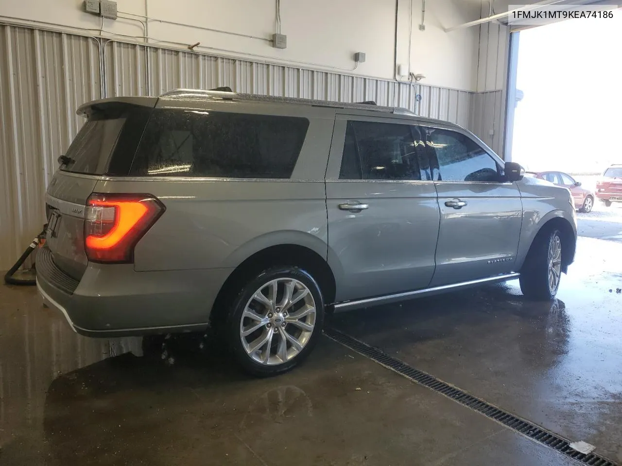 2019 Ford Expedition Max Platinum VIN: 1FMJK1MT9KEA74186 Lot: 74313324