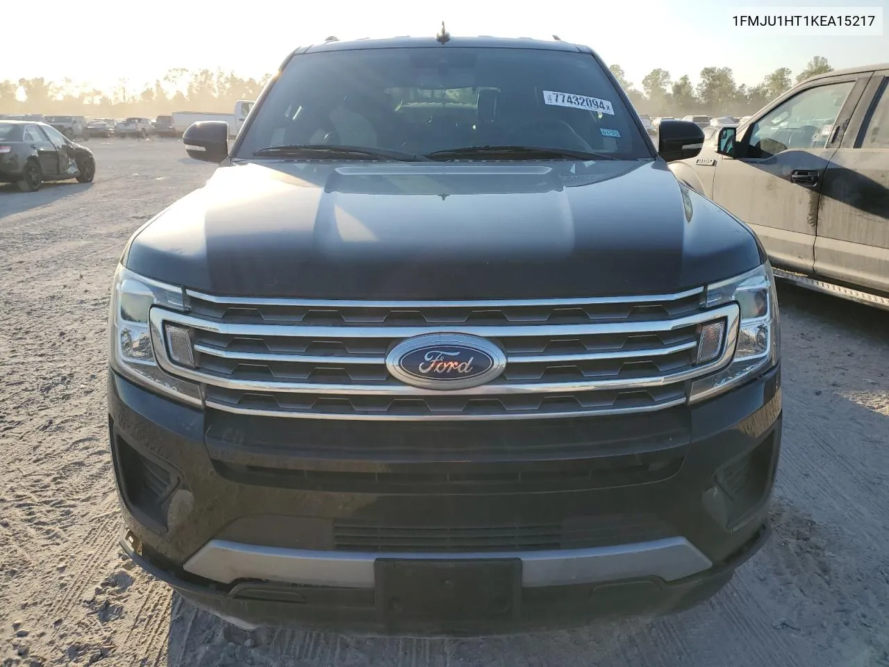 2019 Ford Expedition Xlt VIN: 1FMJU1HT1KEA15217 Lot: 77432094