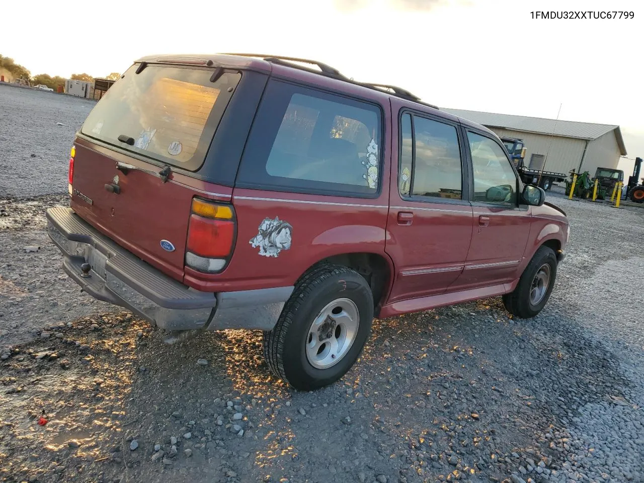 1996 Ford Explorer VIN: 1FMDU32XXTUC67799 Lot: 74787994