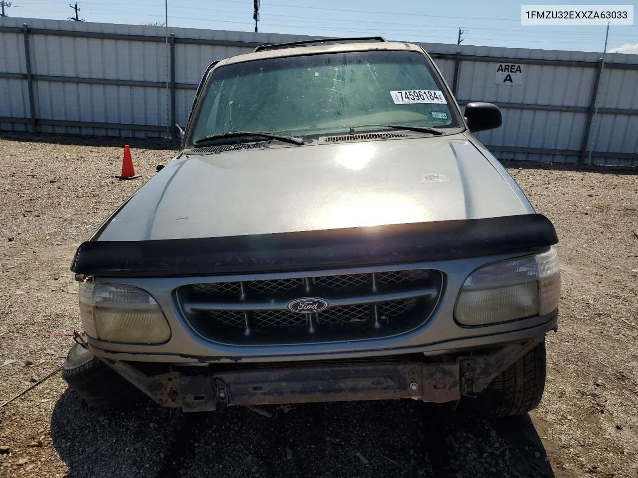 1999 Ford Explorer VIN: 1FMZU32EXXZA63033 Lot: 74596184